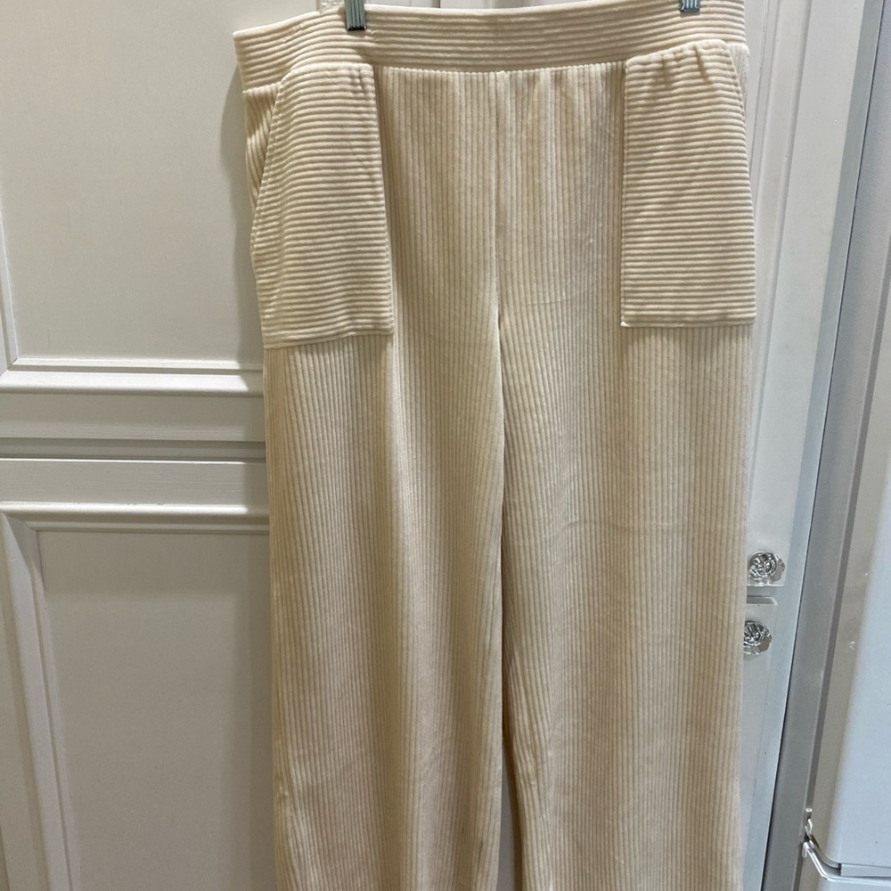 Set of 2 -Talbots Ribbed Knit Wide Leg Pull-On Joggers in Cream & Deep Purple - Picture 4 of 15